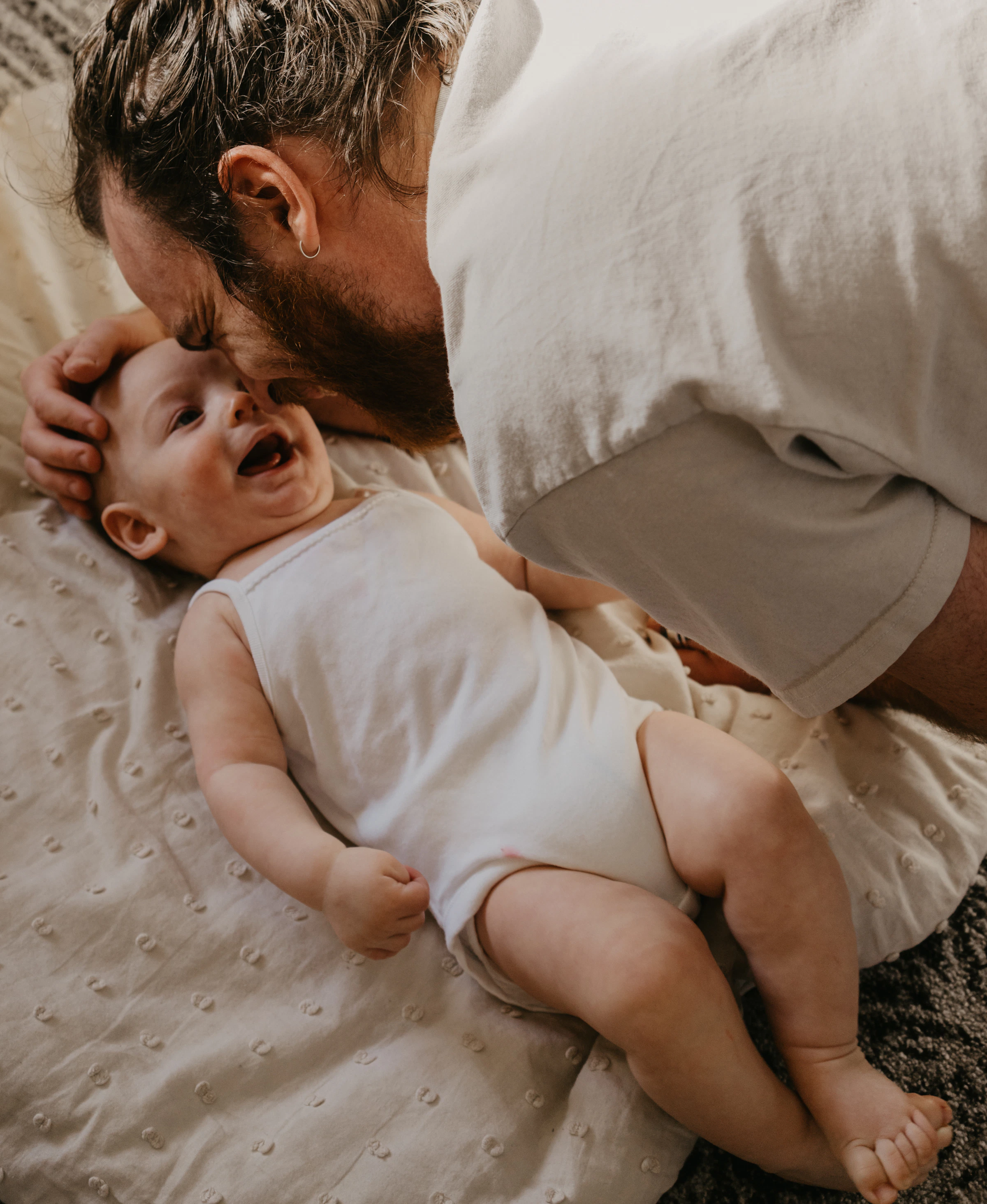 Toa Heftiba_1754556821554_unsplash_id_CZ_A4HsQq3M.webp
